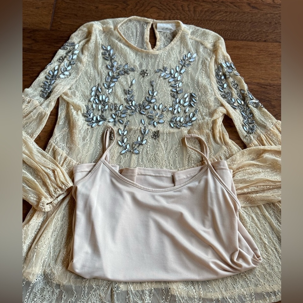 La Bellum by Hillary Scott‎ Lace Embellished Top Set